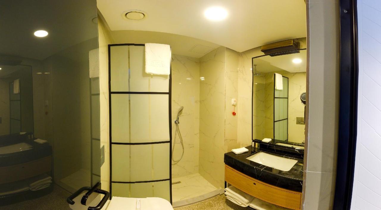 Hotel Maroon Tomtom Istanbulská provincie Exteriér fotografie